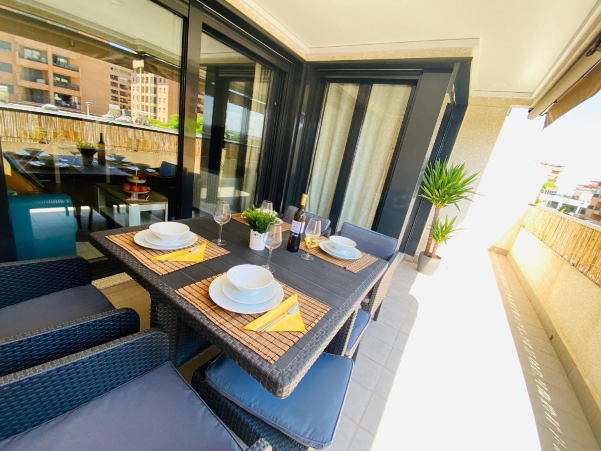 M & B Beach Apartment Valência Exterior foto